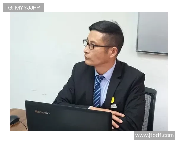 陆展博足球明星的崛起之路与未来发展展望